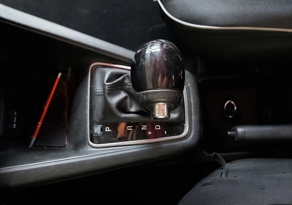 Kia Venga cena 15400 przebieg: 25000, rok produkcji 2018 z Tłuszcz małe 154